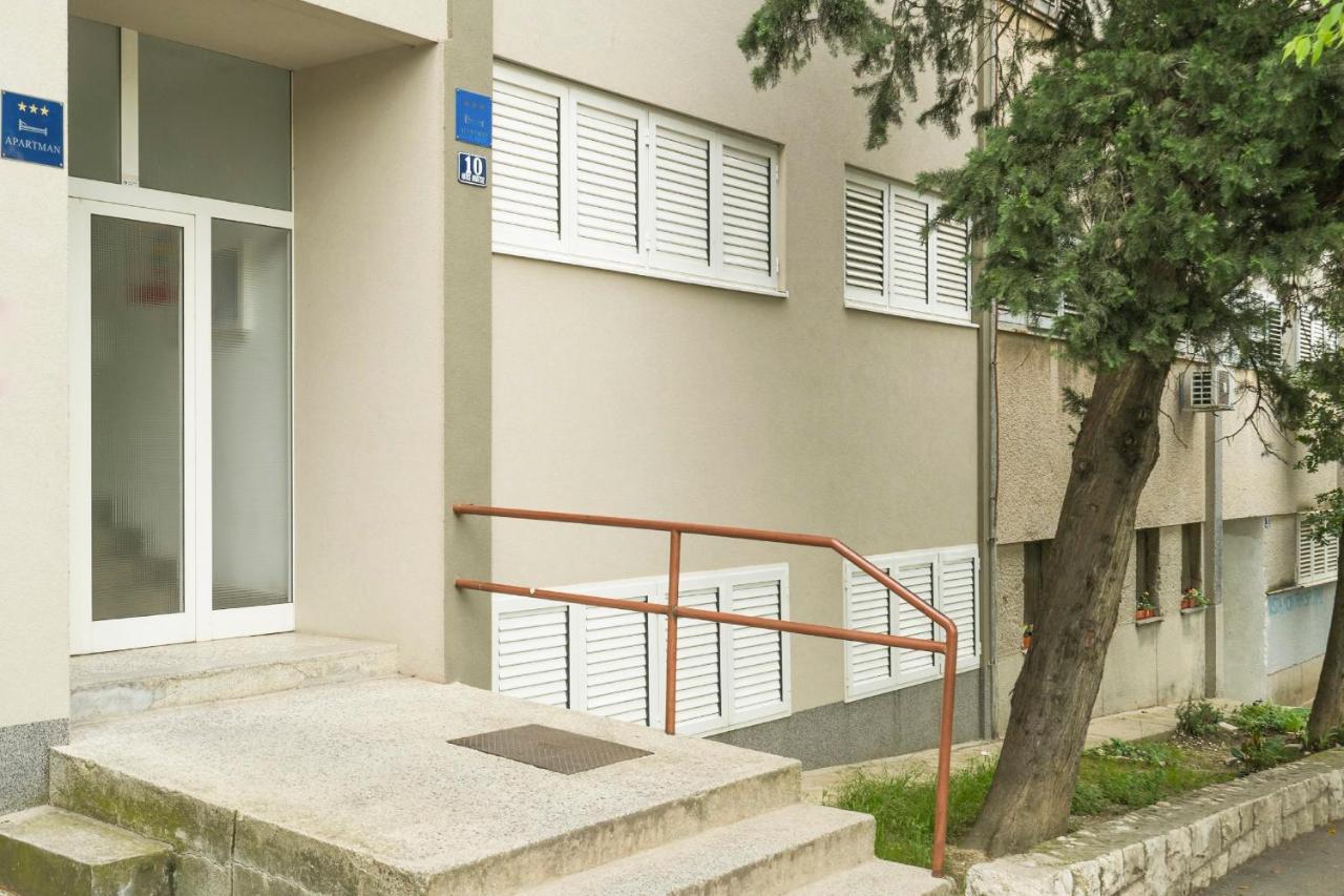 Appartement Near Center With Balcony With The Sea View *